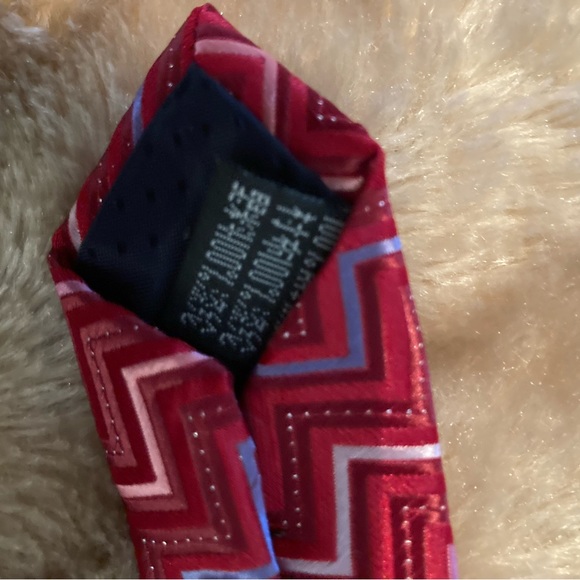 100% Silk Tie NWOT by Jordan Boss - Picture 4 of 6